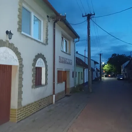 Ferienhaus Nechory,sklep U Klarky